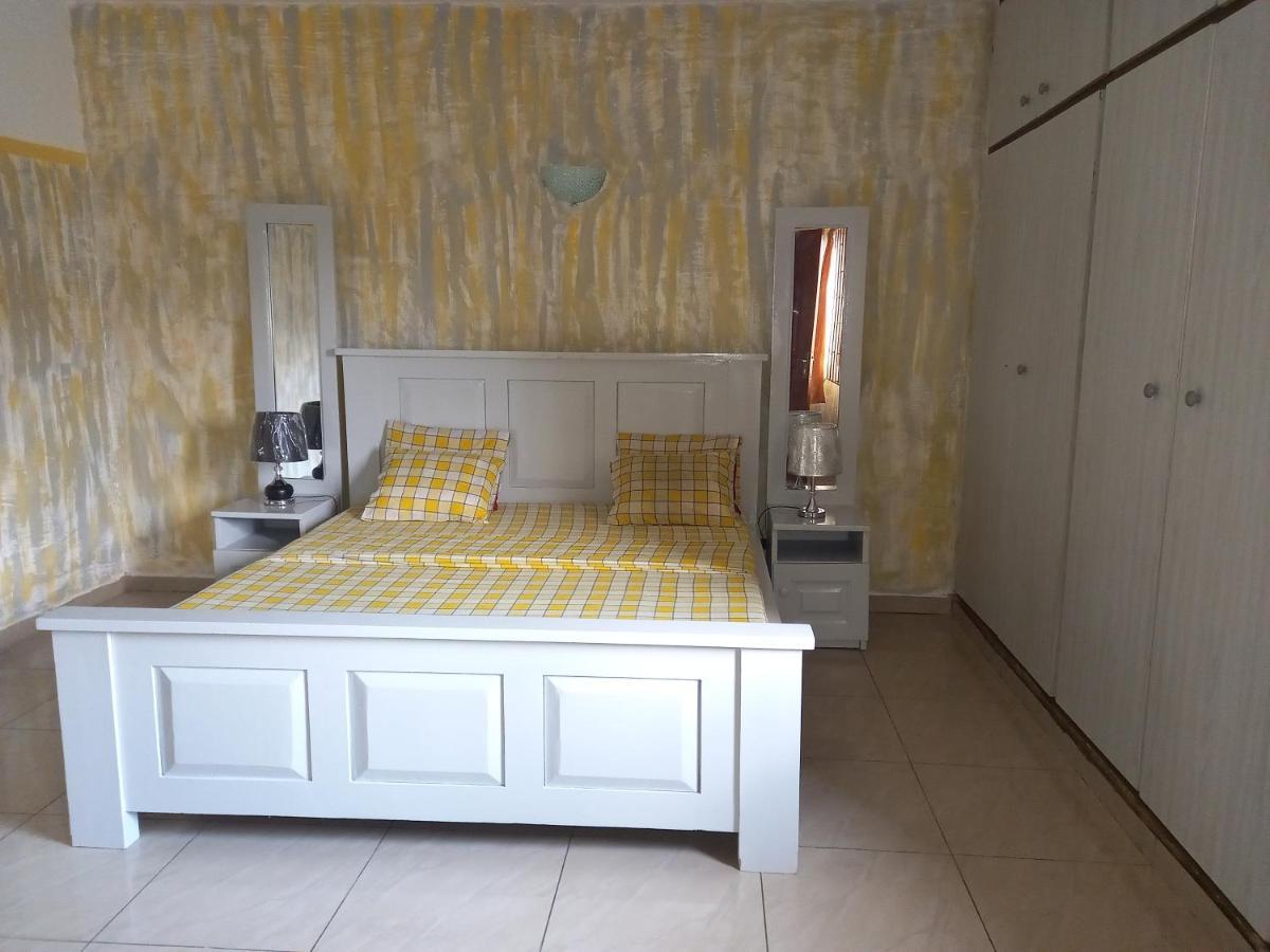 Yopougon Hotel Residence Georges Colette מראה חיצוני תמונה