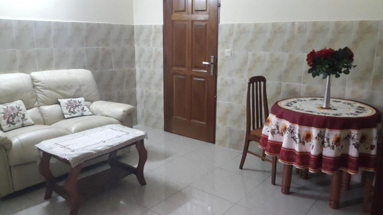 Yopougon Hotel Residence Georges Colette מראה חיצוני תמונה