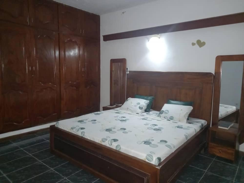 Yopougon Hotel Residence Georges Colette מראה חיצוני תמונה